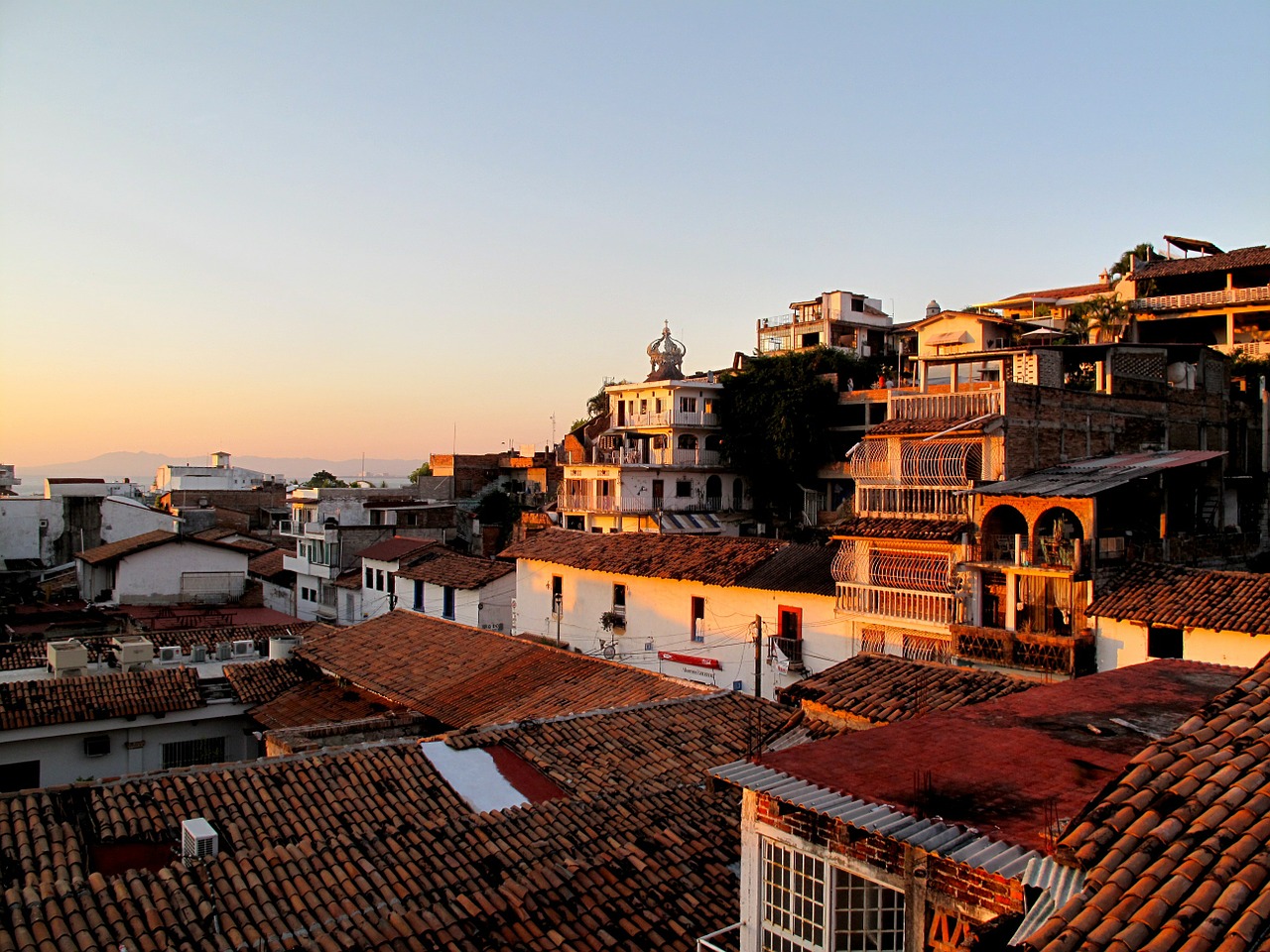 sunset roof houses
